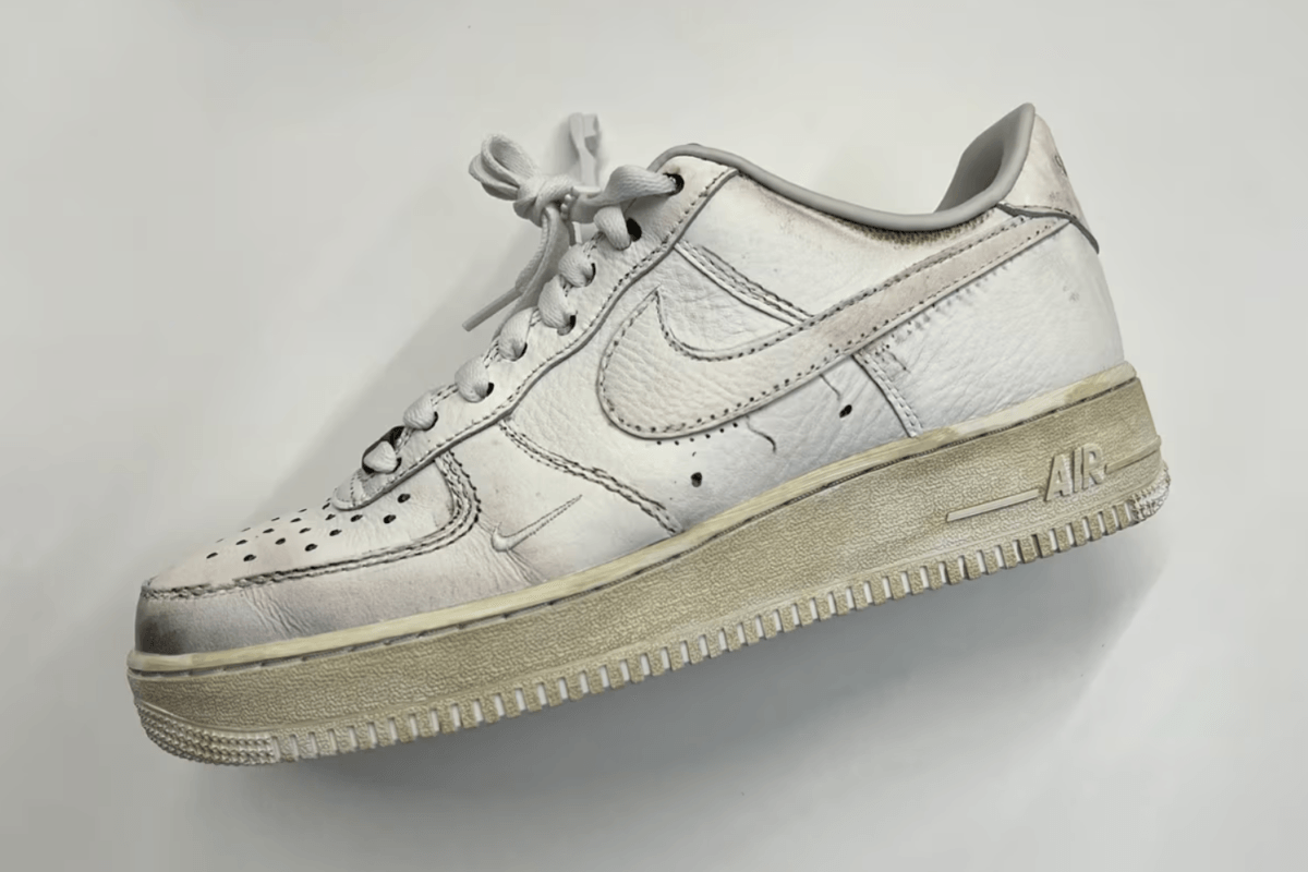 Nike 极速赛车官网168 gaat gloednieuwe, vieze Air Force 1's verkopen